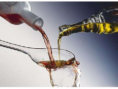 江门润滑油厂家告诉你润滑油需要哪些特点来满足它的功能